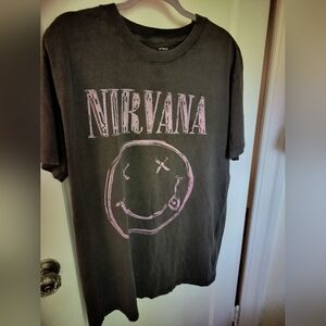 Nirvana Tee gray pink medium